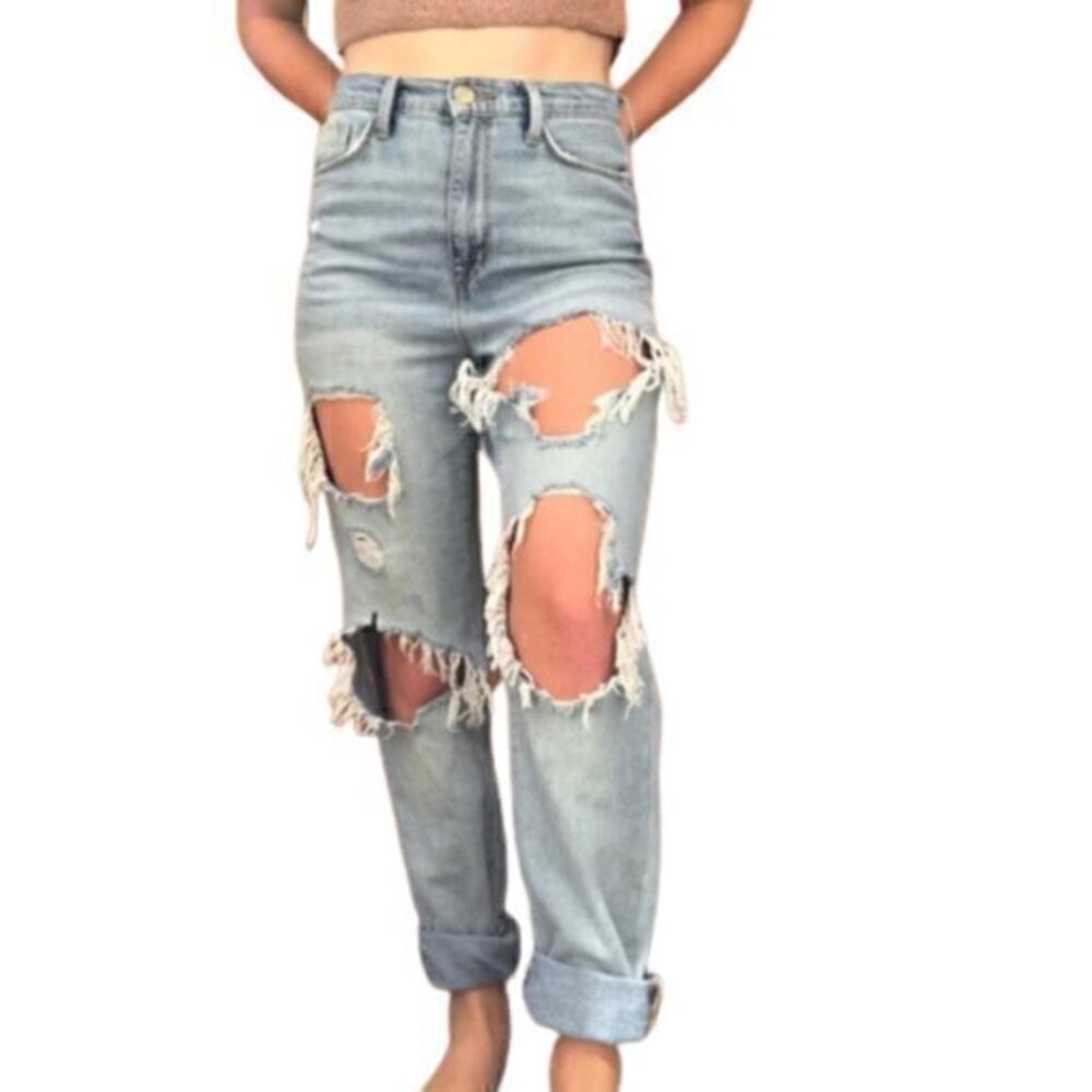 [BDG Denim] Mom Hi Rise Jeans - Size 27W